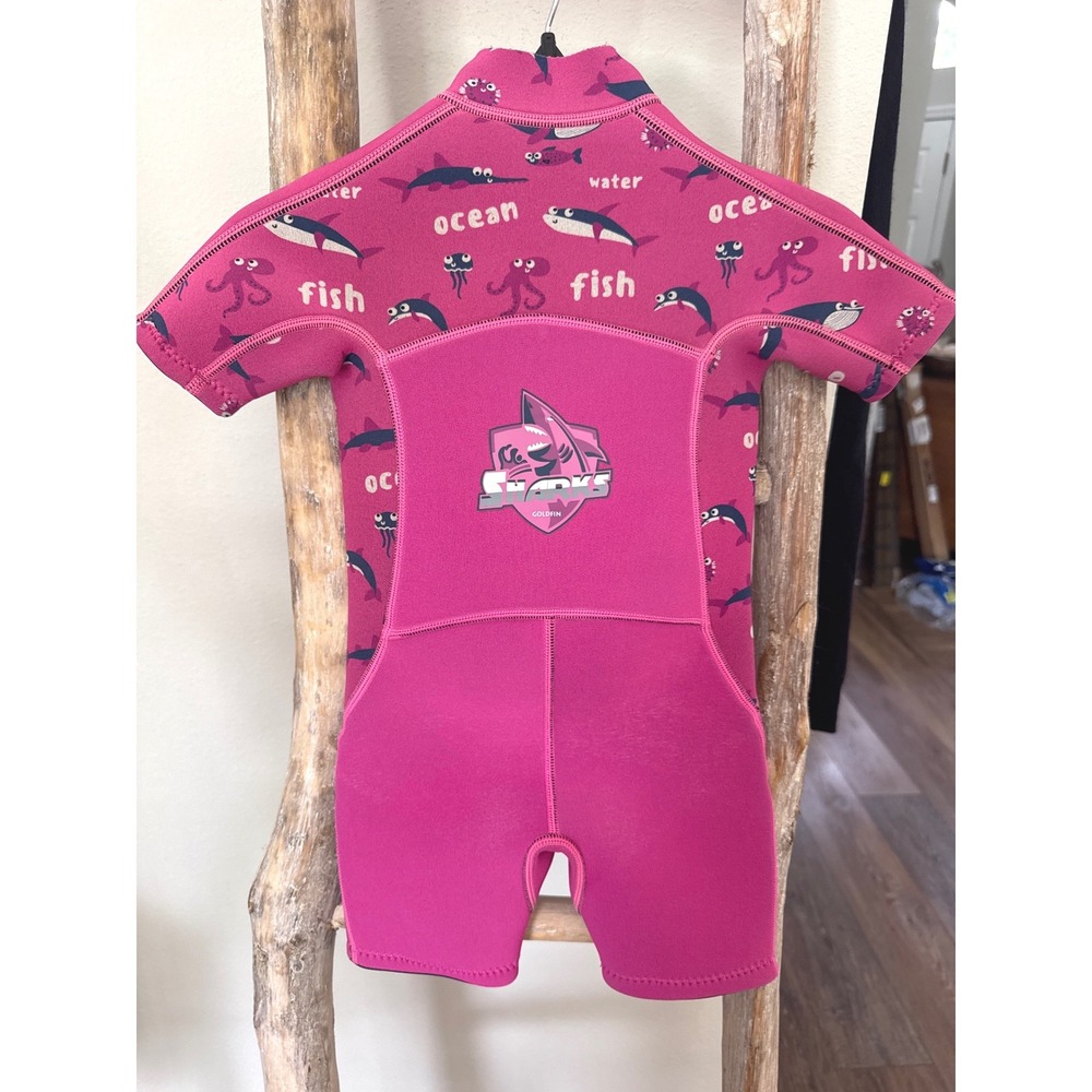 GoldFin kids shorty wetsuit fun all-over ocean fish pattern shark logo pink 2